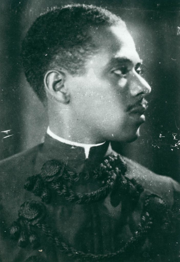 Abdias na sua formatura em Economia pela Universidade do Rio de Janeiro, 1938.