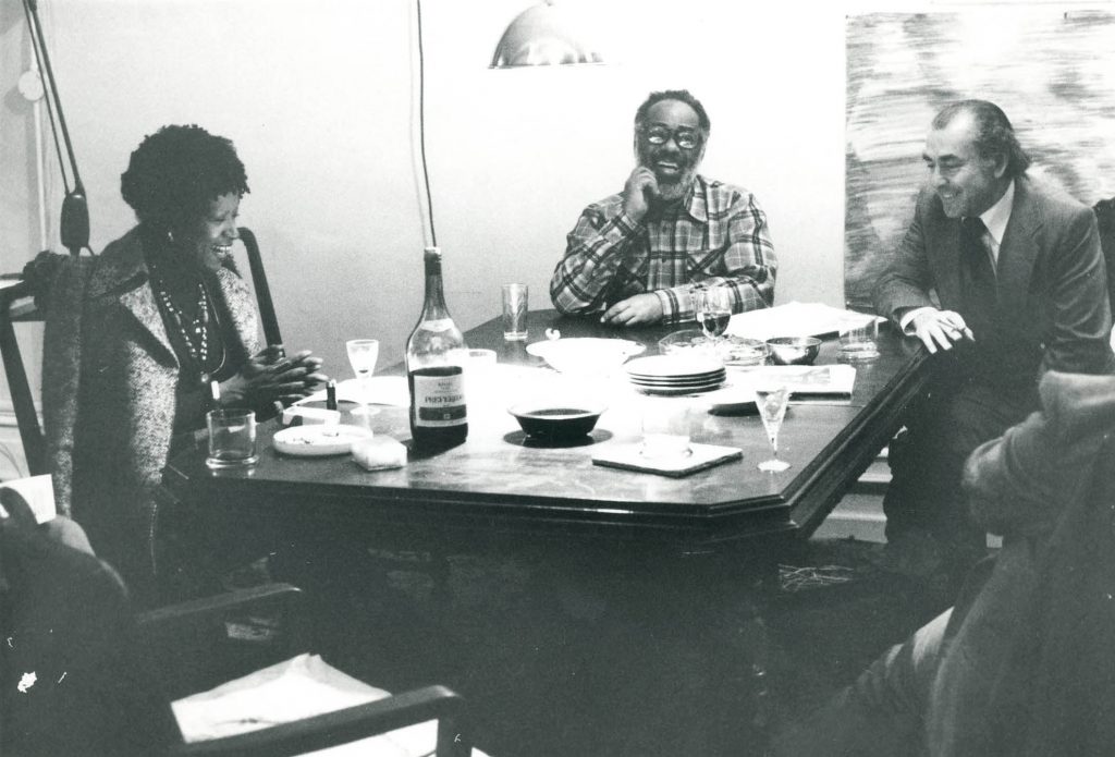Nova York (Estados Unidos), 1978: Lélia Gonzalez, Abdias Nascimento e Leonel Brizola em encontro promovido por Abdias