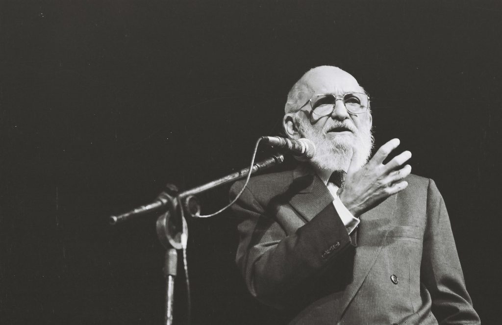 Paulo Freire discursando em 1991